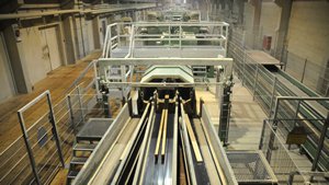 Foto: Doppelwellen-Kreiss�ge im S�gewerk, Michael B�hm (MB)