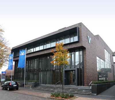 Eingangsbereich Bahnhofstra�e (MB)