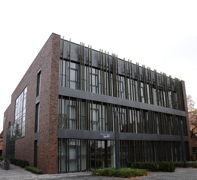 Eingangsbereich Parkplatz (MB)