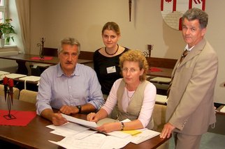 Beteiligte Personen (vlnr): Reinhard Schneiderheinze (C.D. Büttner Sicherheitstechnik), Sandy Dörner (Europa-Jugendherberge Schloss Colditz), Sabine Gohlke (Ingenieurbüro IBH), Wolfgang Reichelt (NOTIFIER)