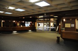 Foto: Eingangshalle mit Melder, MB